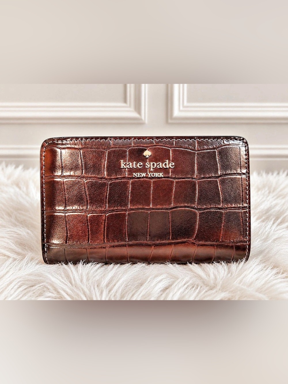 Kate Spade Madison Croc-Embossed Medium Compact Bifold Wallet - Hot Fudge NWOT